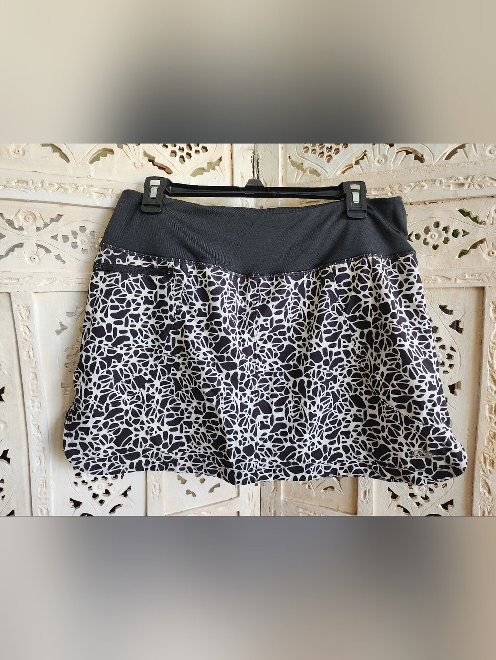 NWOT Reel Legends Black & White Skort- Womens Size Medium